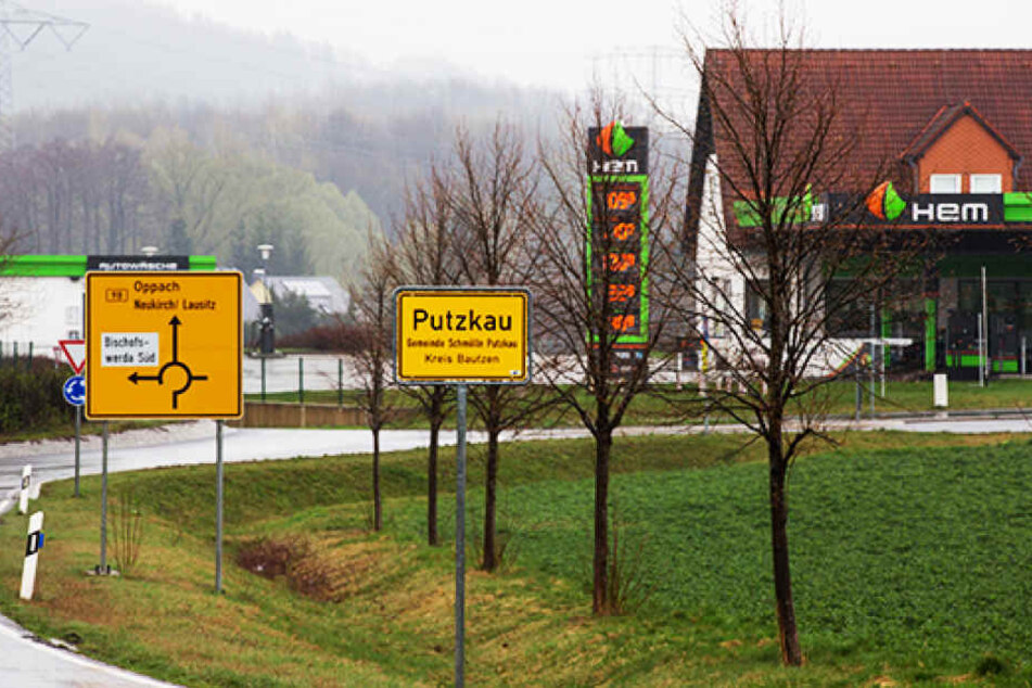 Am Montagabend überfiel ein Mann diese Tankstelle in Putzkau.