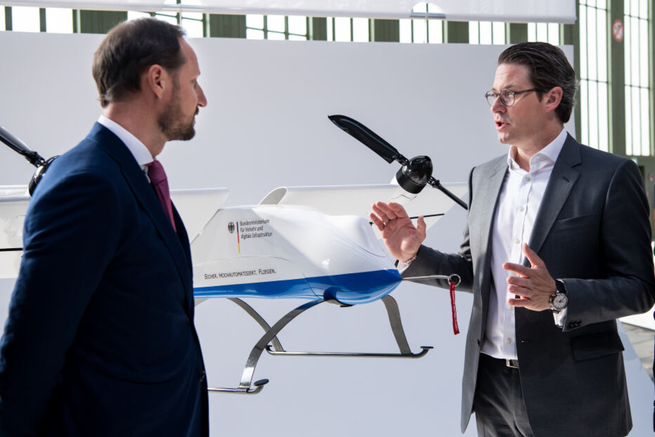 Andreas Scheuer, hier auf dem Green Tech Festival 2019, scheint genug vom Hin und Her am BER zu haben. (Symbolfoto)