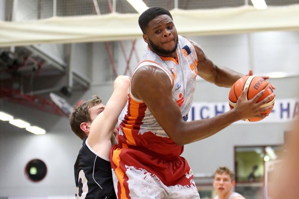 Joe Lawson versenkte seiner Dreier sicher.