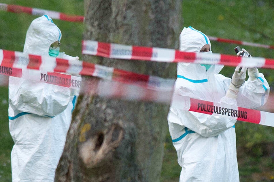 Claudia war am 11. Mai 1996 von einem Unbekannten entführt worden. Zwei Tage später wurde die Leiche in einem Feld bei Euskirchen gefunden. (Symbolbild)