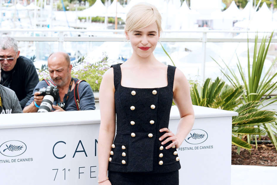 Emilia Clarke spielt in "Solo: A Star Wars Story" Heldin Qi'ra und bandelt mit Han Solo (Alden Ehrenreich) an.