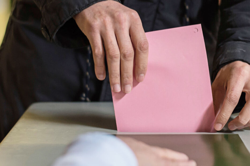 Bei der Kommunalwahl dürfen bisher ausgeschlossene Menschen wählen. (Symbolbild)