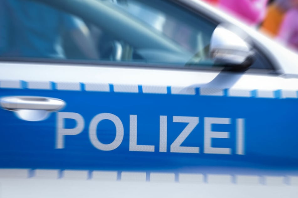 Die Polizei hat die Ermittlungen zum Einbruch aufgenommen. (Symbolbild)