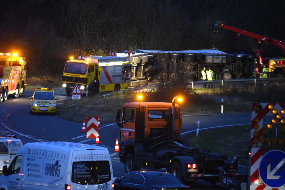 Die A3-Ausfahrt in Richtung Kelsterbach musste voll gesperrt werden.