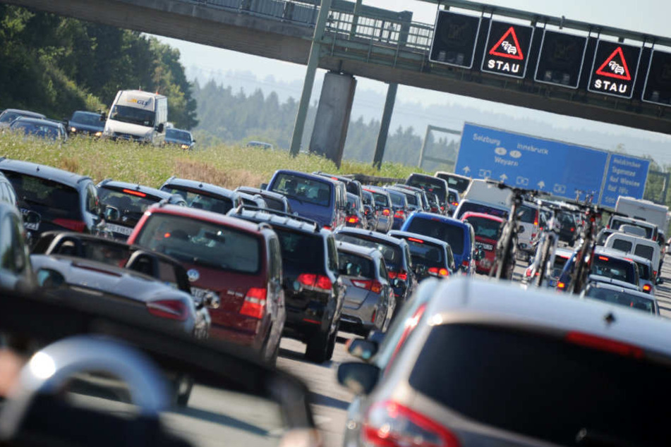 In der Fastenzeit sollen Autofahrer einfach mal ihr Fahrzeug stehen lassen. (Symbolbild)
