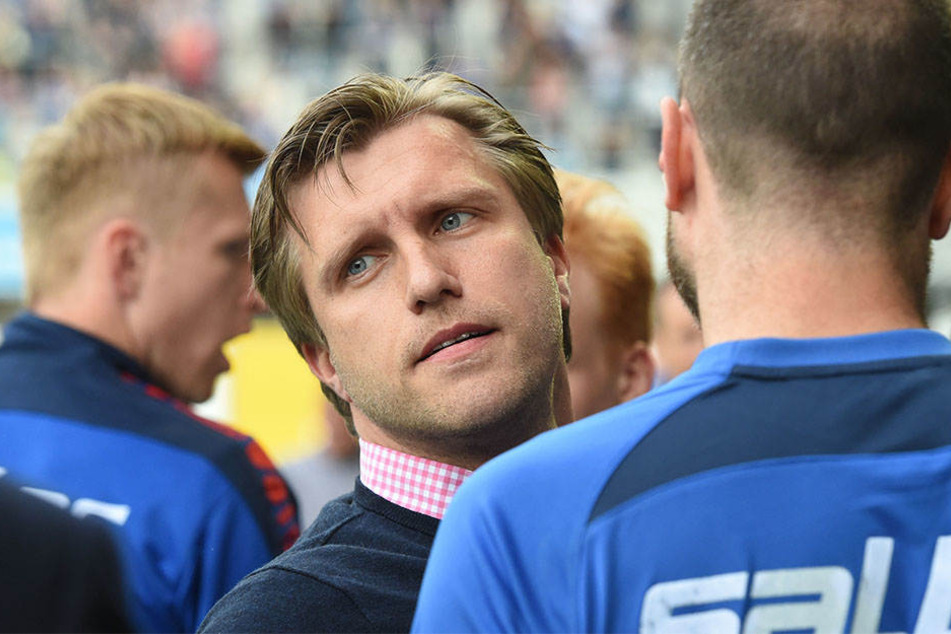 Markus Krösche (36) hat sich am Donnerstag über den Einzug in den DFB-Pokal freuen können.