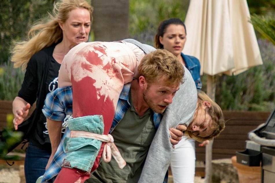 Dramatische Fotos: Wird Sophie die schweren Verletzungen überleben?