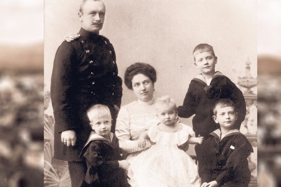 Ein Bild aus glücklichen Tagen: Kronprinz Friedrich August und seine Luise nebst den Kindern Georg, Christian, Ernst und Margarethe.
