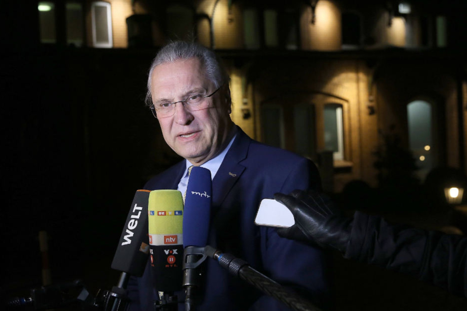 Joachim Herrmann will die Polizei in Amberg stärken.