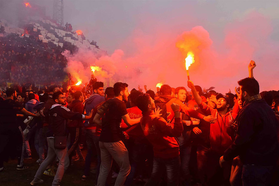 In Indonesien wurde ein Fußballfan zu Tode geprügelt. (Symbolbild)