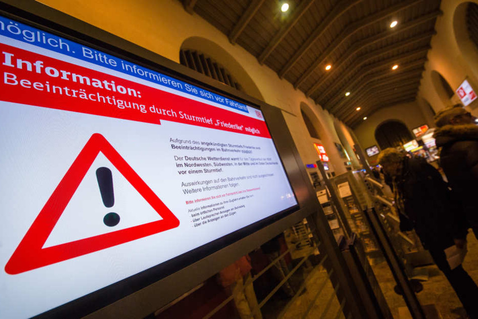 Viele Zugreisende mussten wegen Friederike am Donnerstagabend in Aufenthaltszügen unterkommen.