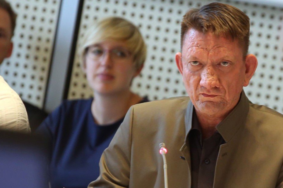 AfD-Mann Ronald Gläser (45) will nicht gewusst haben, dass sein Handeln als Straftat gewertet werden könnte.