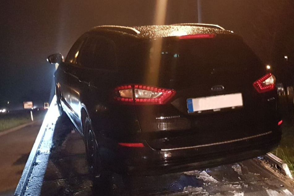Der Ford wurde an der Rastanlage sichergestellt.