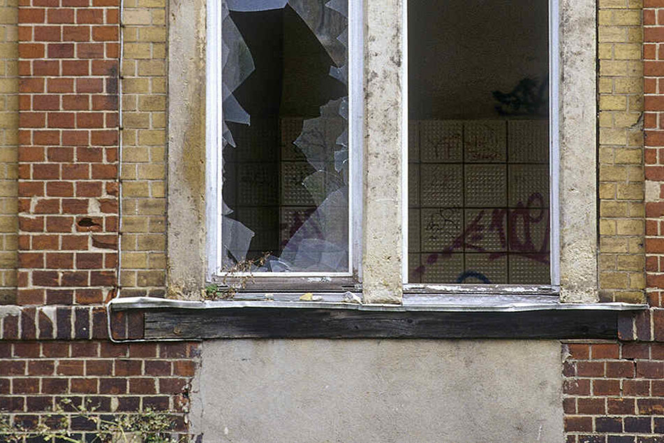 Auf der Tharandter Straße wurde eine Frau durch Glasbruch verletzt. (Symbolbild)