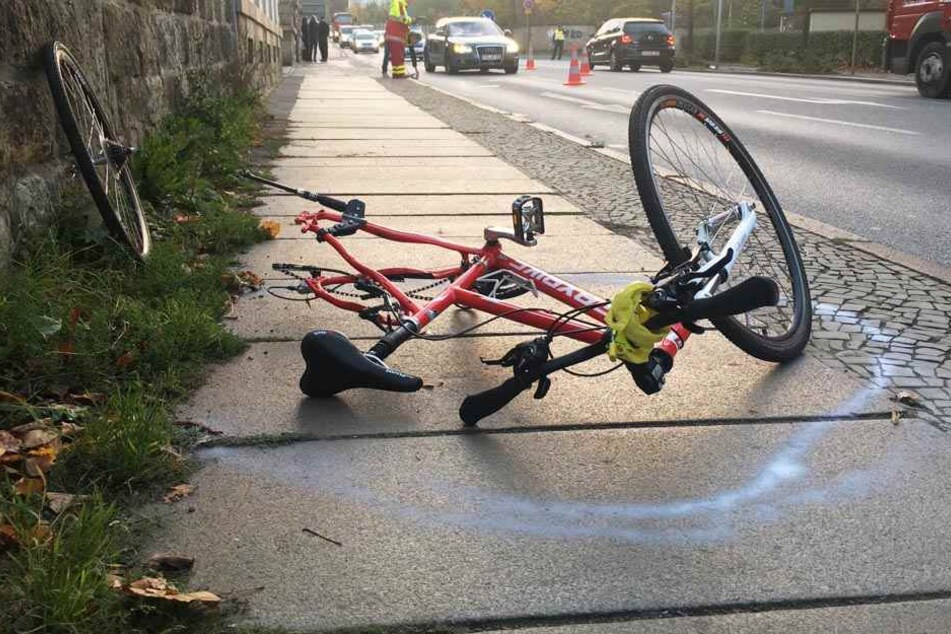 Die 13-jährige Fahrradfahrerin wurde schwer verletzt.