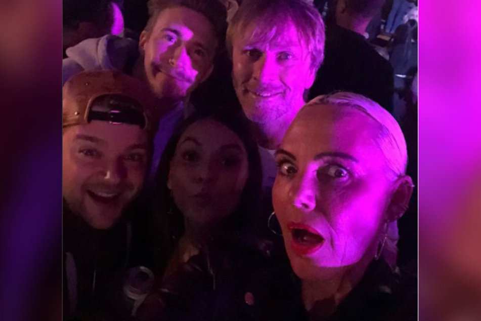 Natascha Ochsenknecht, Ansgar Brinkmann, David Friedrich, Davids Kumpel Kamil und Kattia Vides kamen zur Eröffnung von Willi Herrens Schlager-Club nach Köln.