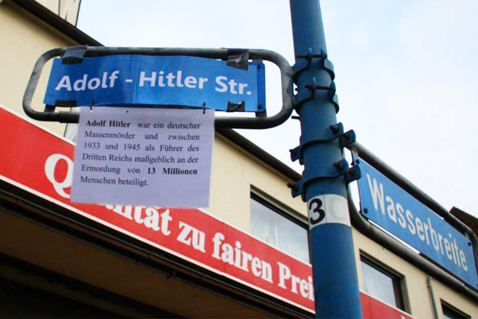 Die Bahnhofstraße in Bünde wurde von Unbekannten zur Adolf-Hitler-Straße umbenannt.