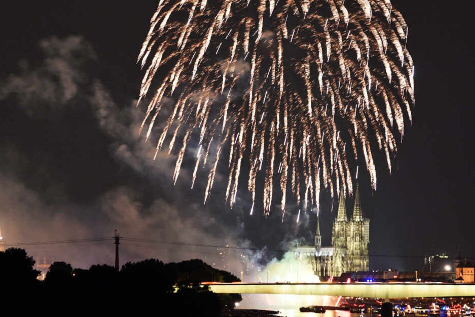 Das jährliche Event "Kölner Lichter" auf dem Rhein ist ein Spektakel der Superlative.