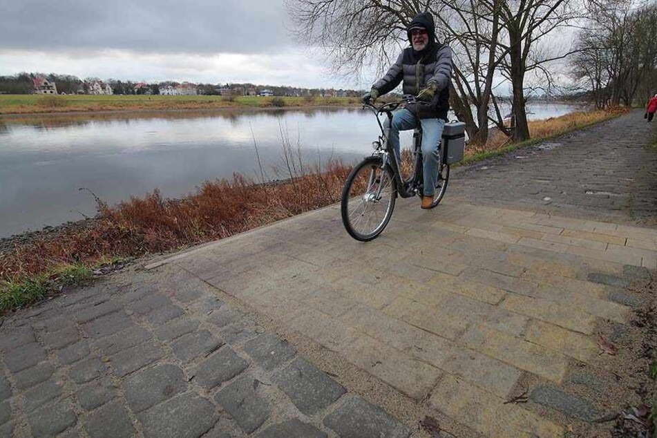 Auf dem Körnerweg wurden zwei Testflächen verlegt. Beide wurden abgelehnt.