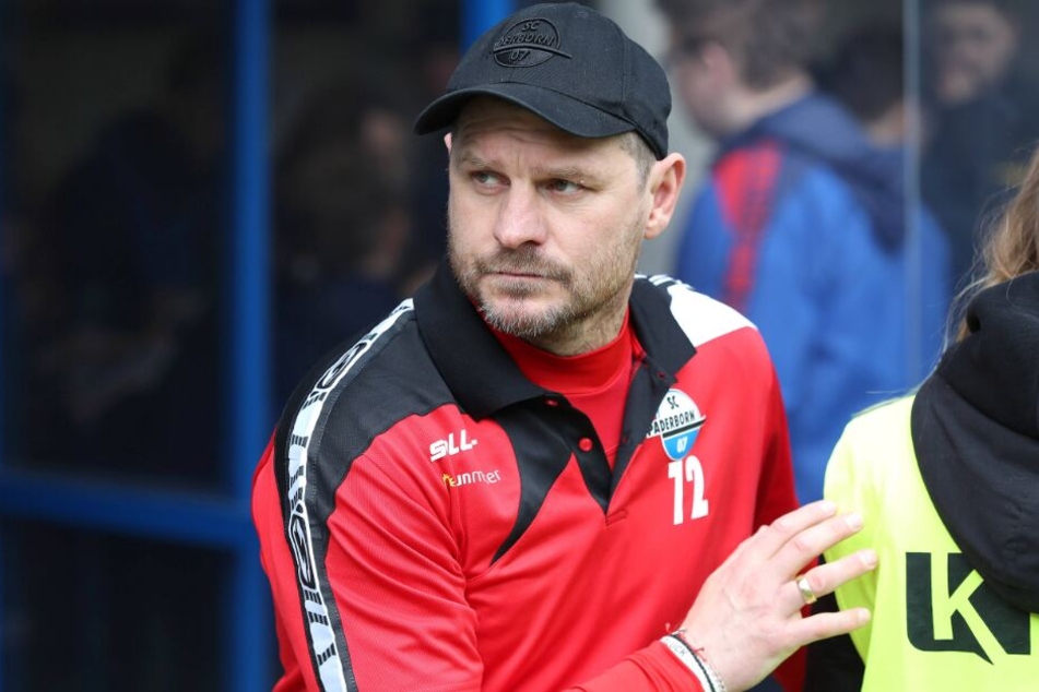 Coach Steffen Baumgart ist mit dem Testspiel-Ergebnis zufrieden.
