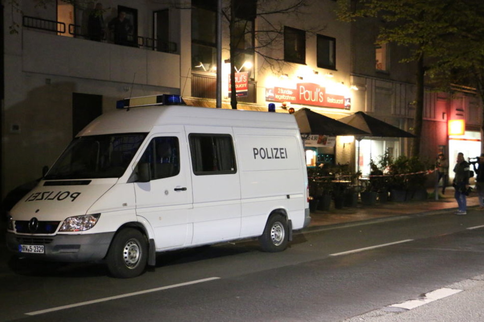 Am späten Freitagabend untersuchte die Spurensicherung den Tatort.