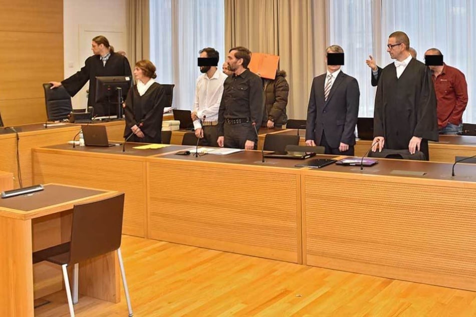 Die Angeklagten am Freitag vor Gericht.