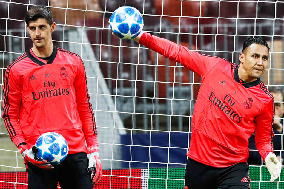 Während Belgiens Nationalkeeper Thibaut Courtois (l.) mit einer Blessur ausfällt, musste sich Costa Ricas Nummer eins Keylor Navas mit einem Bankplatz begnügen.