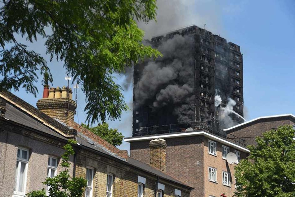 Das vollkommen ausgebrannte Hochhaus in London. In Deutschland sind solche Brände fast ausgeschlossen.