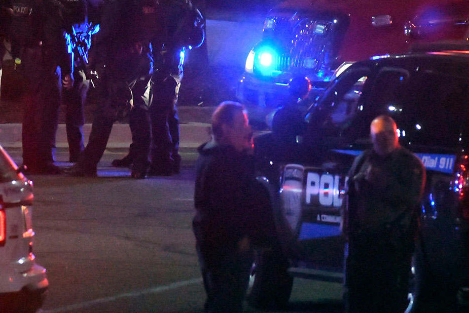 Großeinsatz in Sutherland Springs. Ein Schütze soll mindestens 20 Schüsse abgefeuert haben. (Symbolbild).