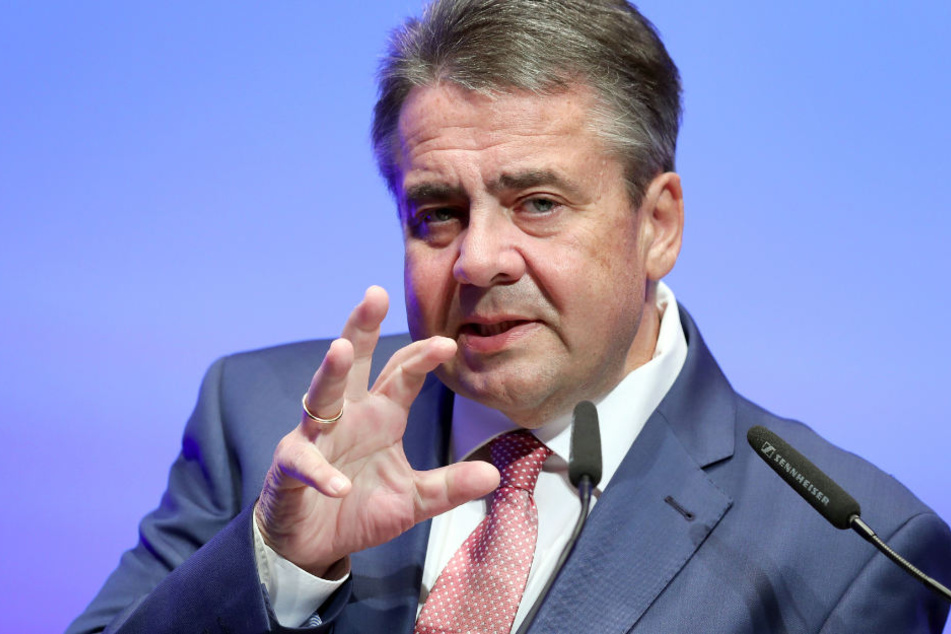 Sigmar Gabriel, damaliger Bundesaußenminister, spricht während der Hauptversammlung des Deutschen Städtetags.