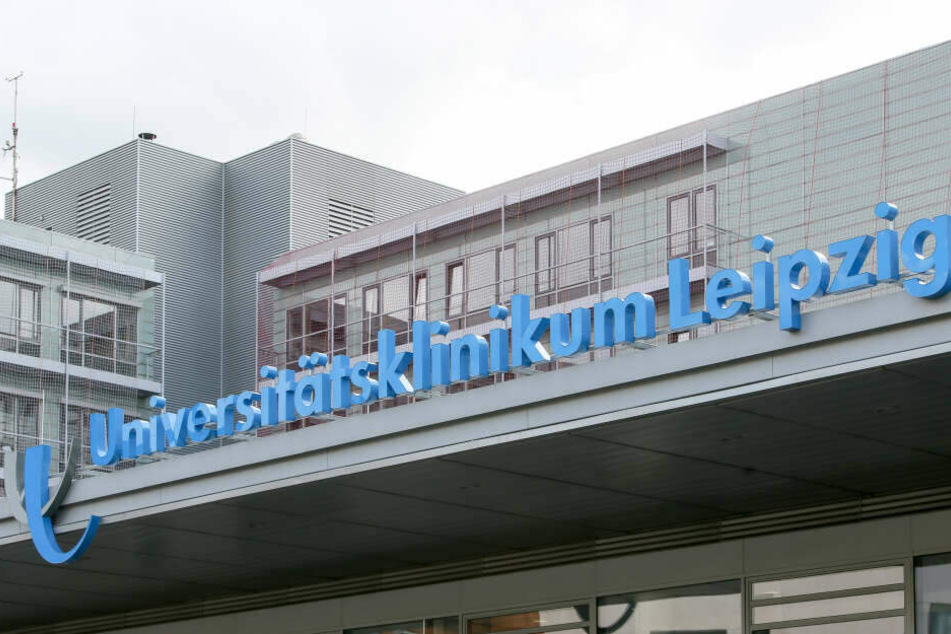 Am Leipziger Uniklinikum wurde Simone Freude vor zwei Jahren ein Stück Leber ihres Mannes eingesetzt.