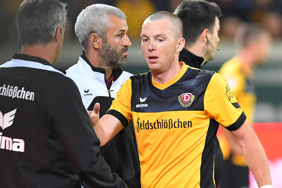 Bei Dynamos-Trainer Uwe Neuhaus (l.) ist Haris Duljevic gesetzt.