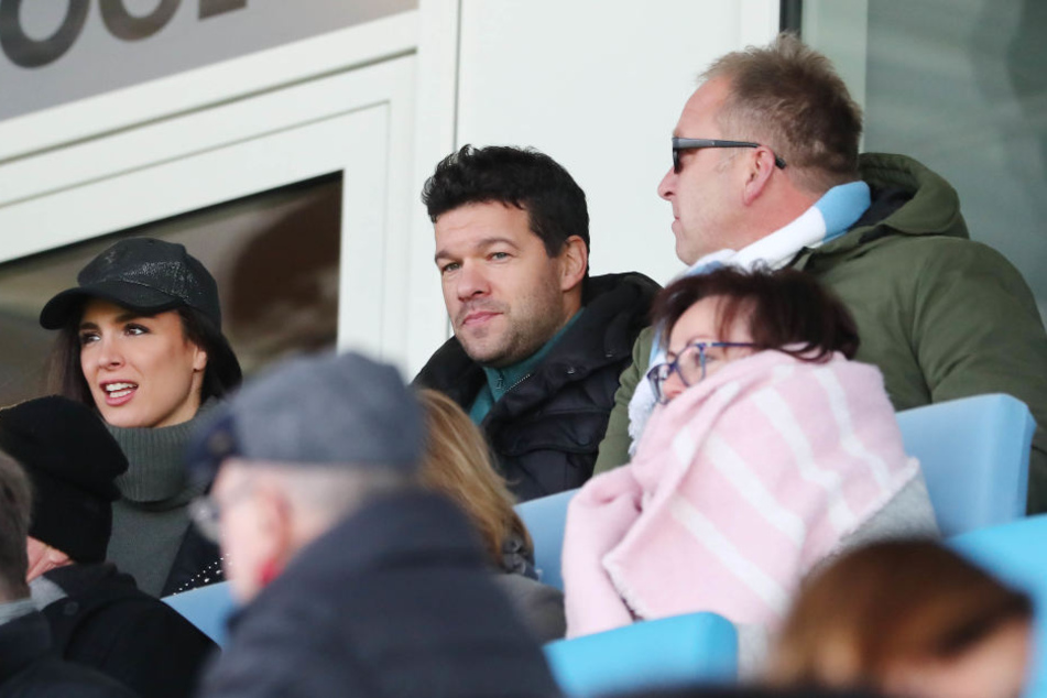 Freundin von Michael Ballack Natacha und Michael Ballack (m.) zu Gast im Stadion an der Gellertstaße.