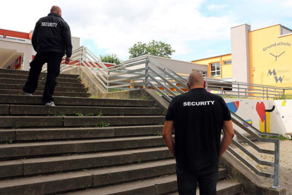 Am Freitagmorgen war plötzlich keine Security mehr am Schulzentrum.