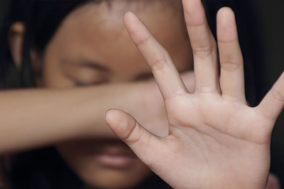 Offenbar verkaufte der Vater seine kleine Tochter als Kinderbraut, weil er Schulden hatte. (Symbolbild)