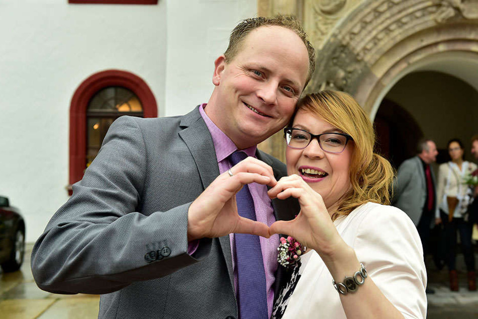 Conny Hartmann und Mario Sonntag gaben sich im Oktober das Ja-Wort im Rathaus - mit 864 anderen Chemnitzer Paaren im vergangenen Jahr.