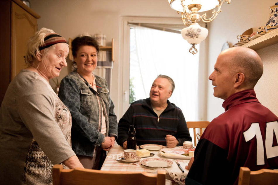 Carmen-Maja Antoni gibt Herbsts Mutter - fantastisch!