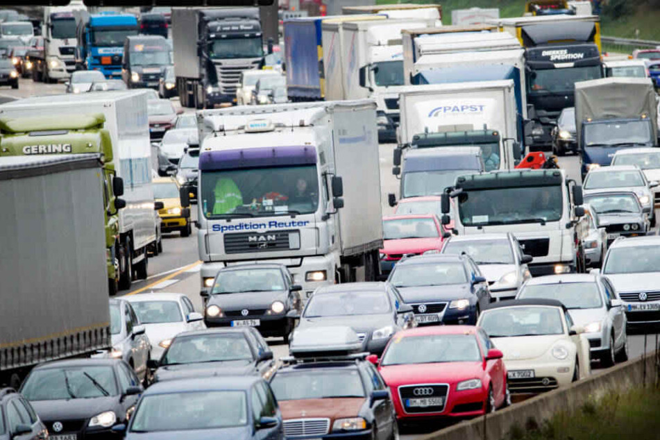 Stau auf der A3 bei Köln: Nach dem Pfingstwochenende dürfte es wieder so weit sein.