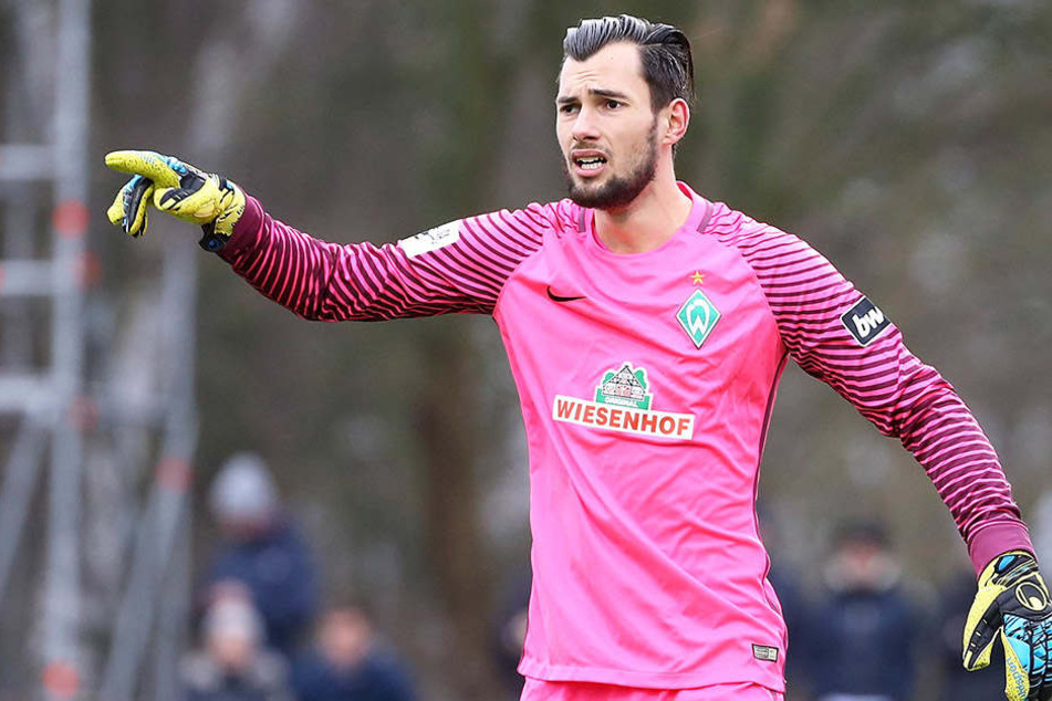 Werder-Keeper Eric Oelschlägel agierte in den letzten Minuten gegen Zwickau als Stürmer.