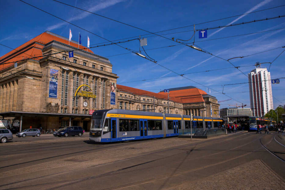 Das größte Nadelöhr im neuen Verkehrskonzept wird der Bereich vor dem Hauptbahnhof. Hier wird es schon jetzt ohne die Fahrräder oftmals eng und brenzlig.