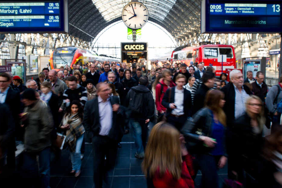 Der Frankfurter Hauptbahnhof ist Pendler-Hochburg. (Symbolbild)