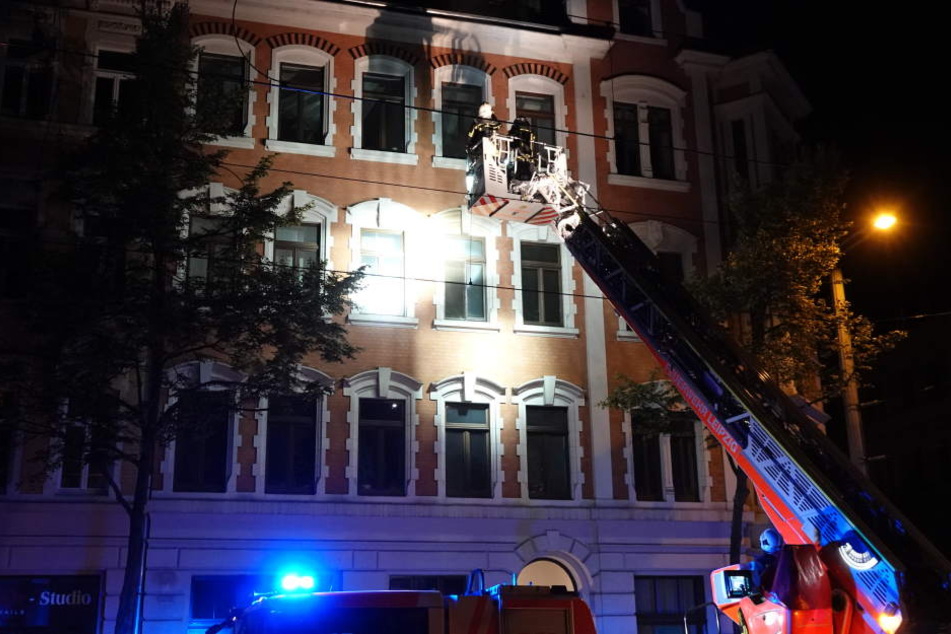 Die Feuerwehr konnte den Brand schnell löschen. Für den Bewohner der Wohnung kam jedoch jede Hilfe zu spät.