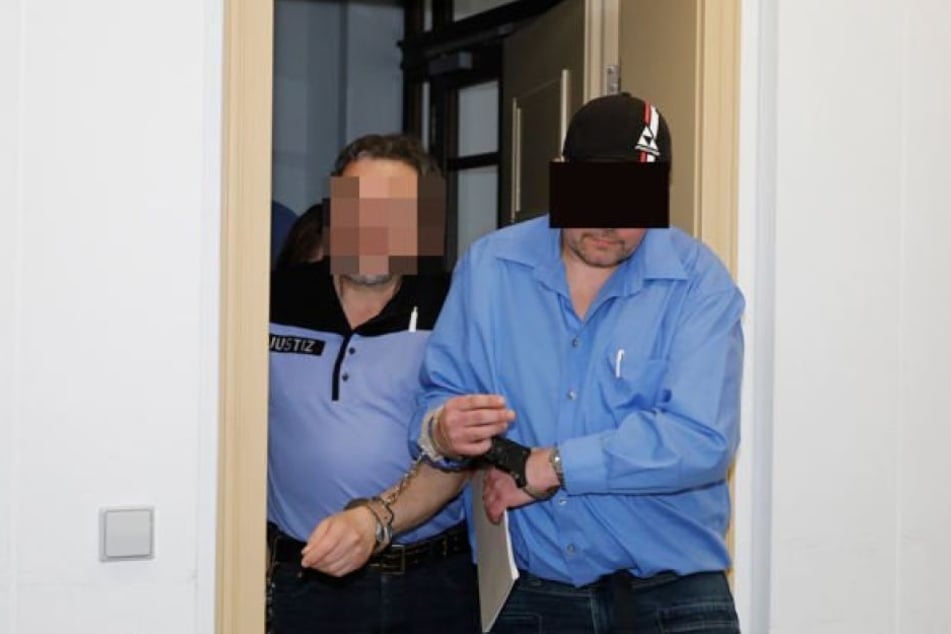 Jan D. (39) hat bereits gestanden, dem 58-jährigen Opfer die Kehle durchgeschnitten zu haben.