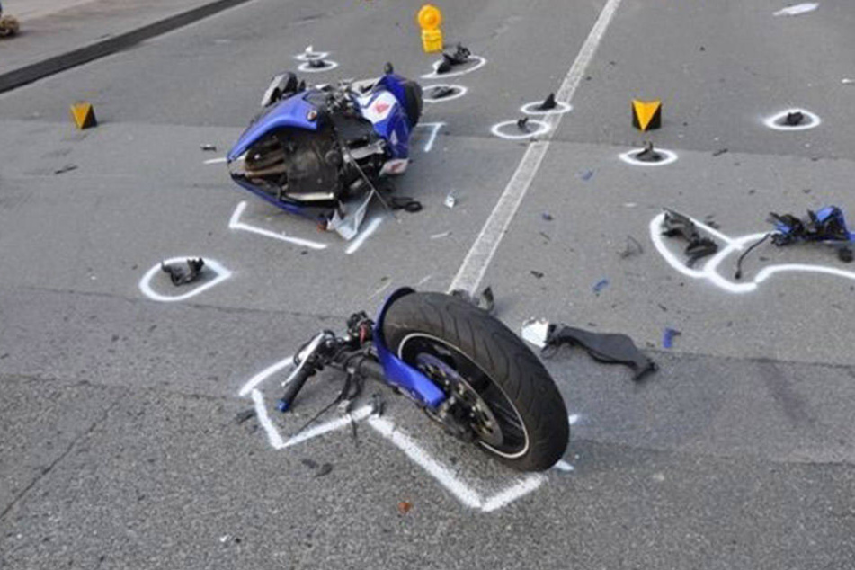 Der 19-Jährige war allem Anschein nach zu schnell unterwegs und flog daher aus einer Kurve. (Symbolbild)
