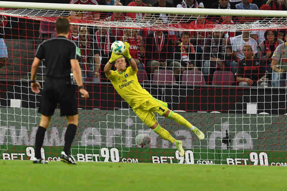 HSV-Keeper Christian Mathenia hat "riesengroßen Respekt" vor Timo Werner von RB Leipzig.