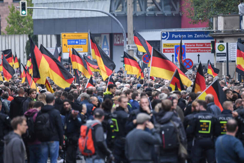 Das Foto der Leipziger Studentin war bei einer von AfD und Pegida organisierten Demonstration am 1. September 2018 in Chemnitz verwendet worden.