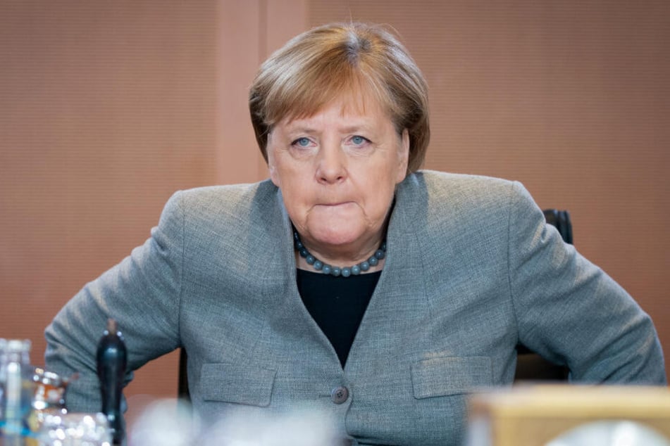 Angela Merkel (CDU) hatte mehr als sechs Stunden mit den Bundesministern für Energie, Klimaschutz und Finanzen getagt.