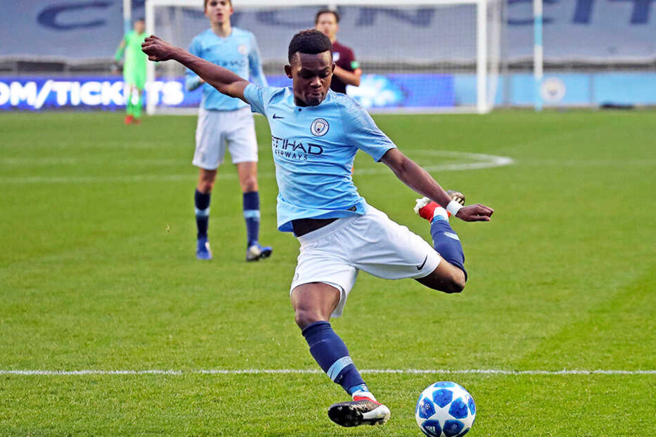 Ist ein pfeilschneller, dribbelstarker und torgefährlicher Flügelspieler: Rabbi Matondo.