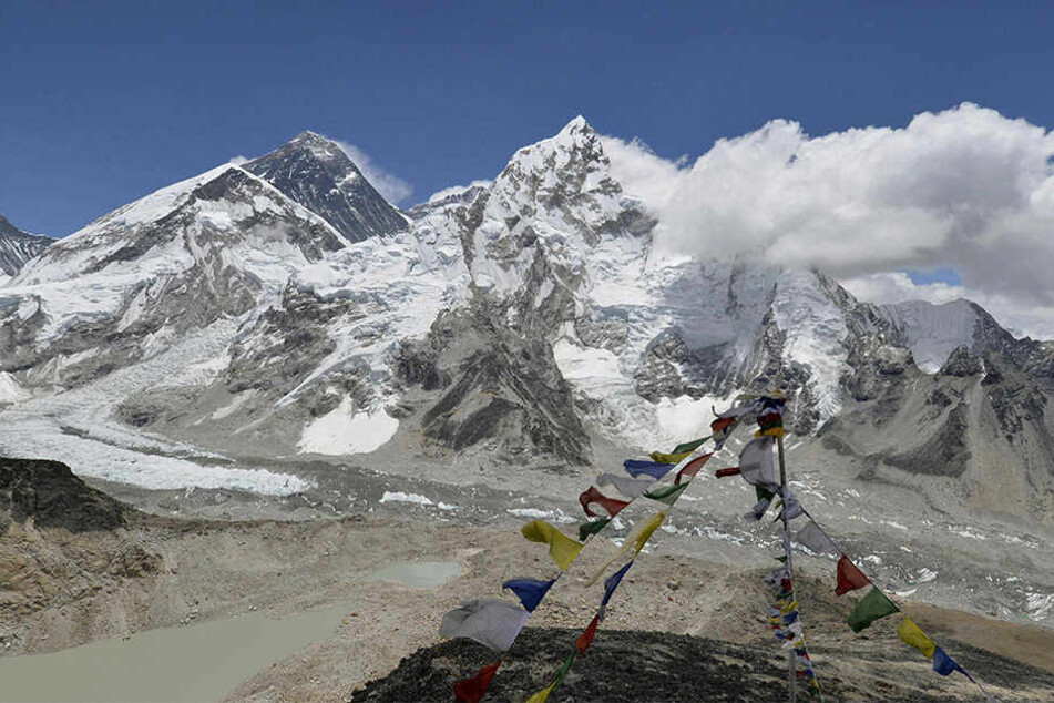 Indien will den höchsten Berg der Welt, den Mount Everest, noch 2017 neu vermessen.