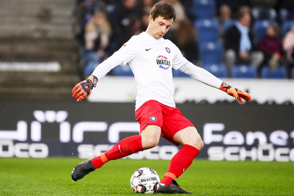 Seit 2008 splelt Martin Männel für die Veilchen in Aue. Was zunächst als Übergangsstation und Sprungbrett gedacht war, ist für den Keeper zur Heimat geworden - sportlich und privat.